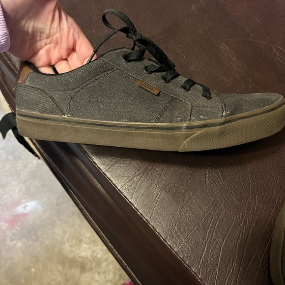 Vans - Picture 5 of 5